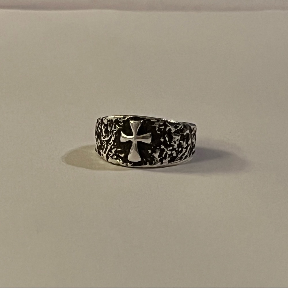 PRICE DROP!!!! James avery hammered cross ring - Picture 2 of 7